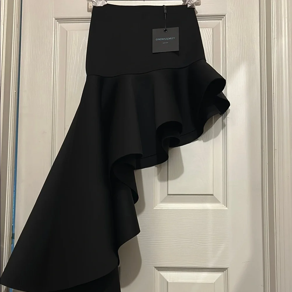 NWT🖤Cynthia Rowley Black Asymmetrical Flounce Skirt. Size 0